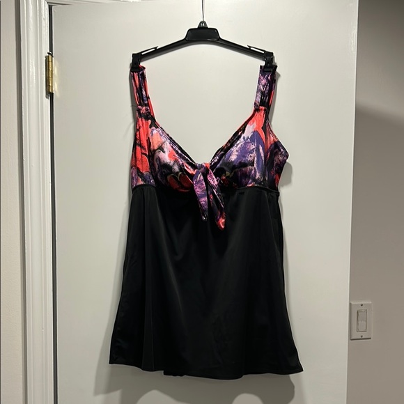 croft & barrow Other - Croft & Barrow Black and Red One-Piece Swim Dress